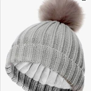 Yetagoo Beanie Womens OS Gray Slouchy Chunky Knit‎ Removable Faux Fur Pom Pom